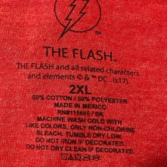 DC Comics The Flash Distressed Logo Lightning Bolt Red Tee Shirt Size 2XL EUC - Picture 4 of 4